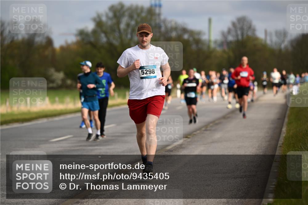 12.04.2026 - 45. Internationalen Wilhelmsburger Insellauf Dr. Thomas Lammeyer http://msf.ph/oto/9435405 12.04.2026 09:24:28 Laufen 5298 meine-sportfotos.de