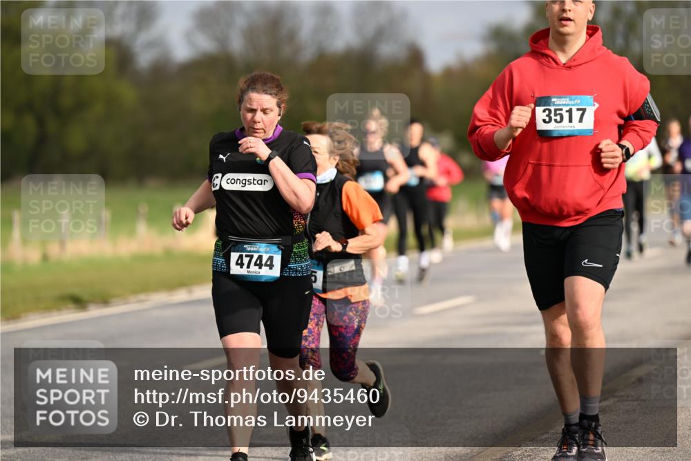 12.04.2026 - 45. Internationalen Wilhelmsburger Insellauf Dr. Thomas Lammeyer http://msf.ph/oto/9435460 12.04.2026 09:24:38 Laufen 4744, 3517 meine-sportfotos.de