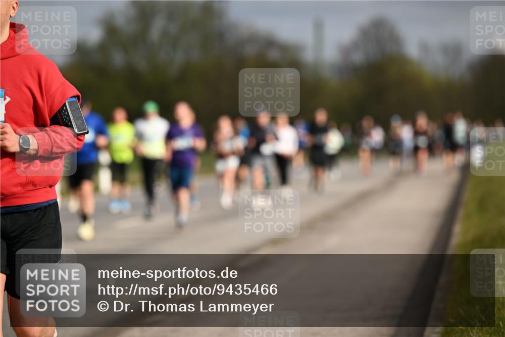 12.04.2026 - 45. Internationalen Wilhelmsburger Insellauf Dr. Thomas Lammeyer http://msf.ph/oto/9435466 12.04.2026 09:24:40 Laufen  meine-sportfotos.de