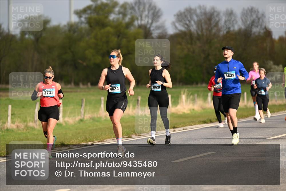 12.04.2026 - 45. Internationalen Wilhelmsburger Insellauf Dr. Thomas Lammeyer http://msf.ph/oto/9435480 12.04.2026 09:24:42 Laufen 4624, 3732, 3920, 5239, 5835 meine-sportfotos.de
