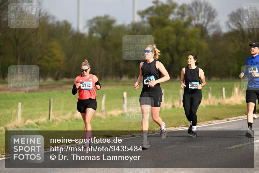 12.04.2026 - 45. Internationalen Wilhelmsburger Insellauf Dr. Thomas Lammeyer http://msf.ph/oto/9435484 12.04.2026 09:24:43 Laufen 3732, 4624, 3920, 5835 meine-sportfotos.de