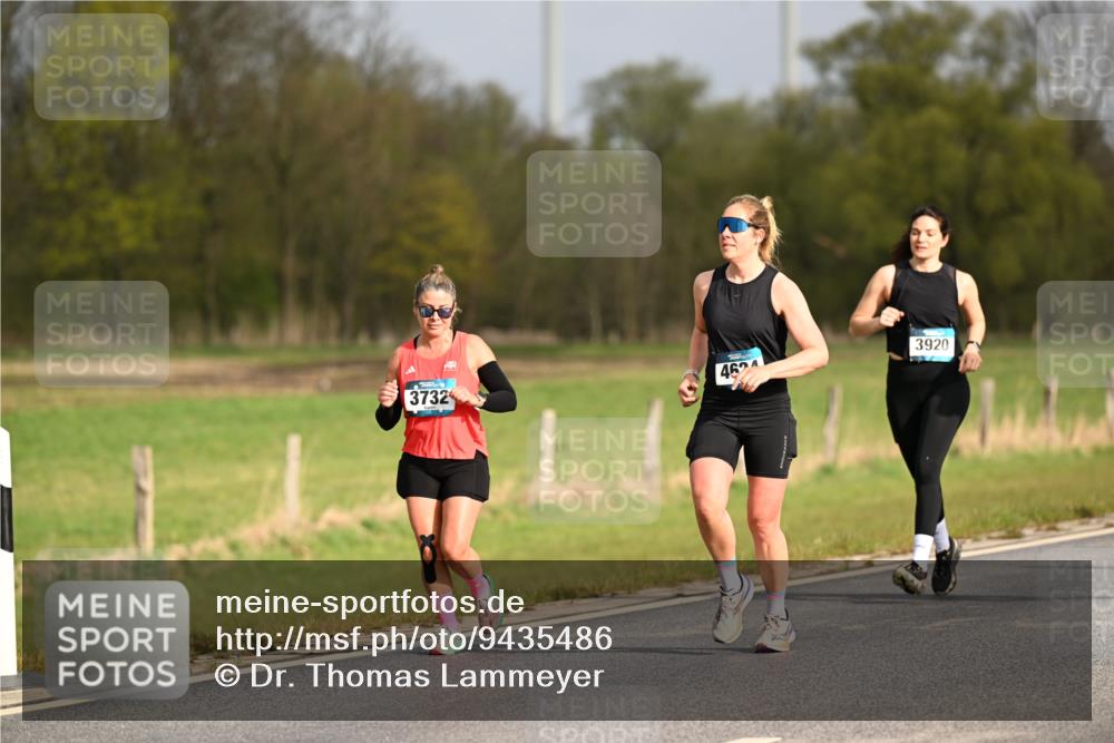 12.04.2026 - 45. Internationalen Wilhelmsburger Insellauf Dr. Thomas Lammeyer http://msf.ph/oto/9435486 12.04.2026 09:24:43 Laufen 3732, 462, 3920 meine-sportfotos.de