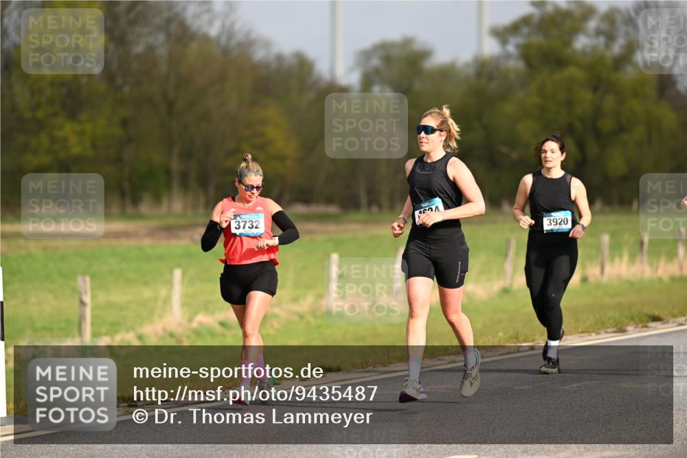 12.04.2026 - 45. Internationalen Wilhelmsburger Insellauf Dr. Thomas Lammeyer http://msf.ph/oto/9435487 12.04.2026 09:24:43 Laufen 3732, 3920 meine-sportfotos.de