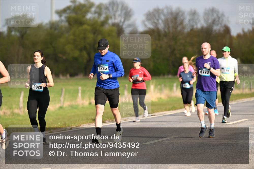 12.04.2026 - 45. Internationalen Wilhelmsburger Insellauf Dr. Thomas Lammeyer http://msf.ph/oto/9435492 12.04.2026 09:24:44 Laufen 3920, 5835, 5773, 2749 meine-sportfotos.de