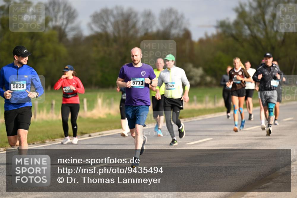 12.04.2026 - 45. Internationalen Wilhelmsburger Insellauf Dr. Thomas Lammeyer http://msf.ph/oto/9435494 12.04.2026 09:24:45 Laufen 5773, 5835, 2749 meine-sportfotos.de
