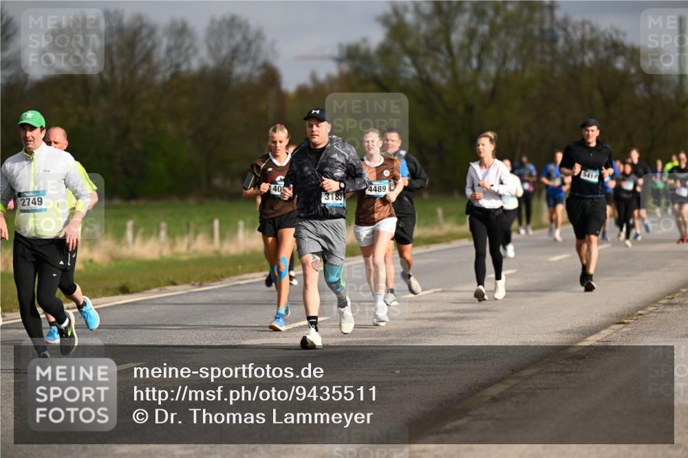 12.04.2026 - 45. Internationalen Wilhelmsburger Insellauf Dr. Thomas Lammeyer http://msf.ph/oto/9435511 12.04.2026 09:24:47 Laufen 40, 4489, 3183, 2749, 5419 meine-sportfotos.de