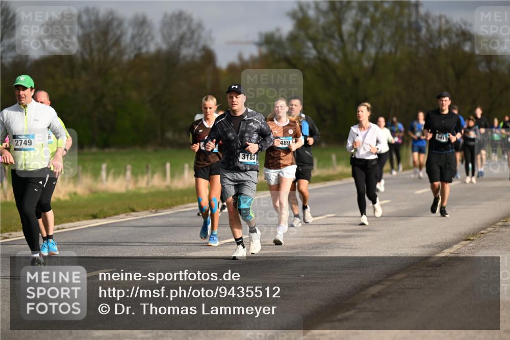 12.04.2026 - 45. Internationalen Wilhelmsburger Insellauf Dr. Thomas Lammeyer http://msf.ph/oto/9435512 12.04.2026 09:24:47 Laufen 2749, 6, 3183, 489 meine-sportfotos.de