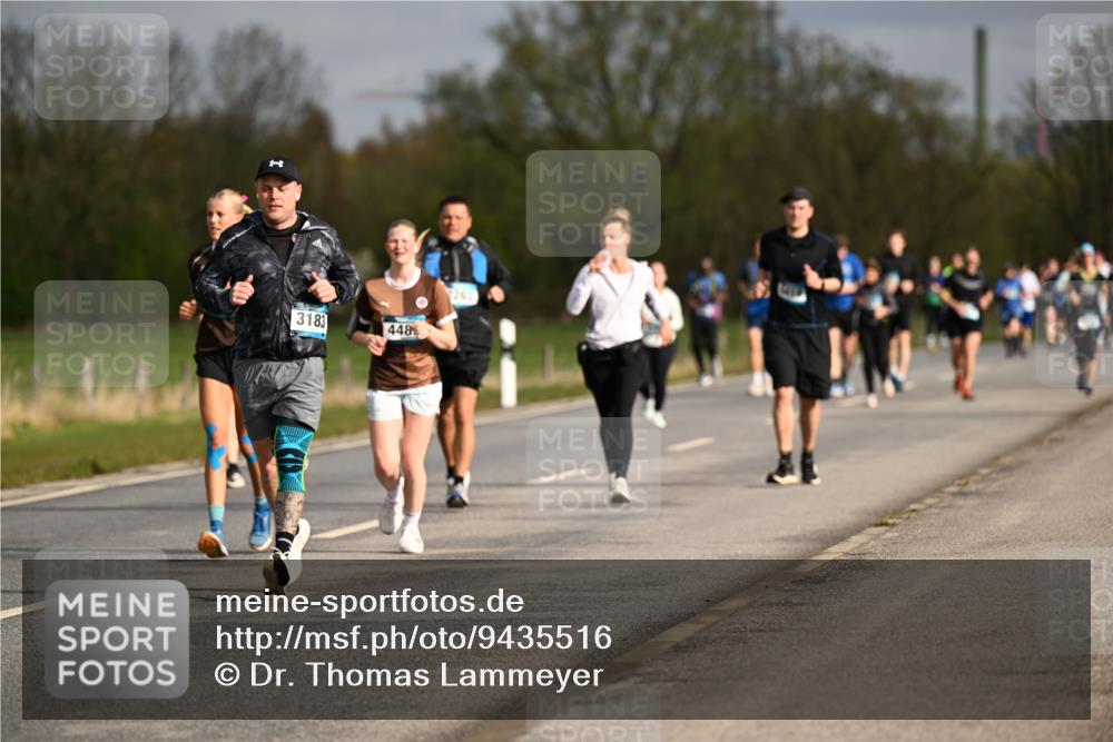 12.04.2026 - 45. Internationalen Wilhelmsburger Insellauf Dr. Thomas Lammeyer http://msf.ph/oto/9435516 12.04.2026 09:24:48 Laufen 3183, 448 meine-sportfotos.de