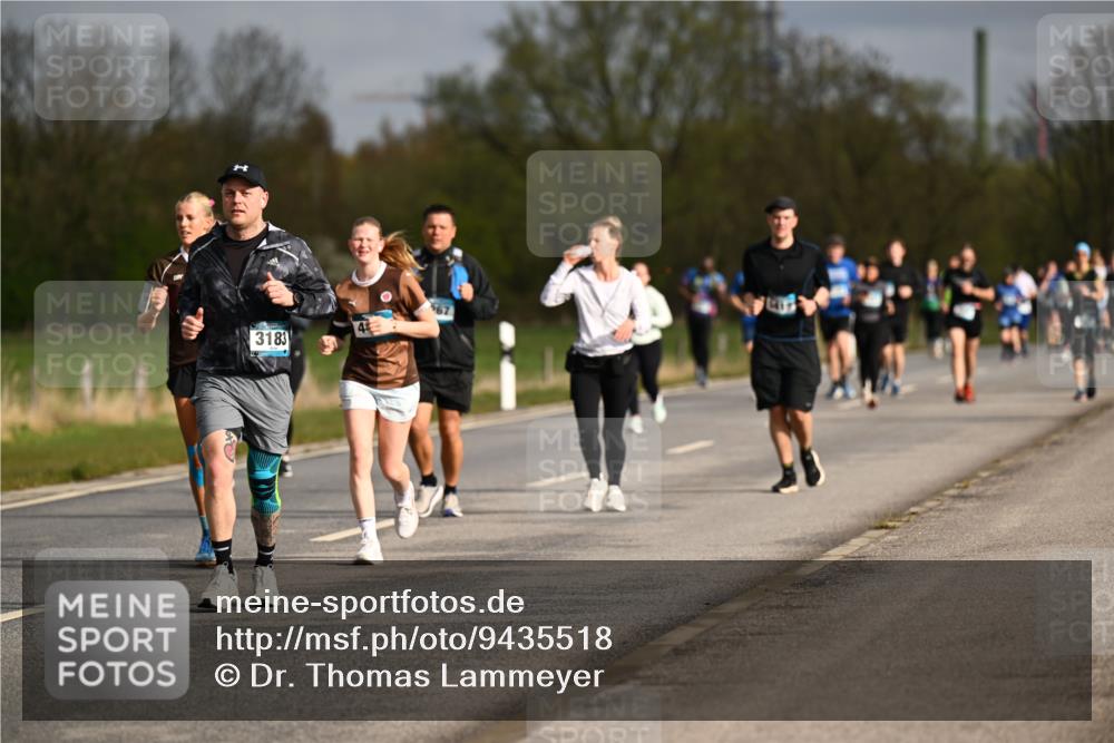 12.04.2026 - 45. Internationalen Wilhelmsburger Insellauf Dr. Thomas Lammeyer http://msf.ph/oto/9435518 12.04.2026 09:24:49 Laufen 3183, 4 meine-sportfotos.de