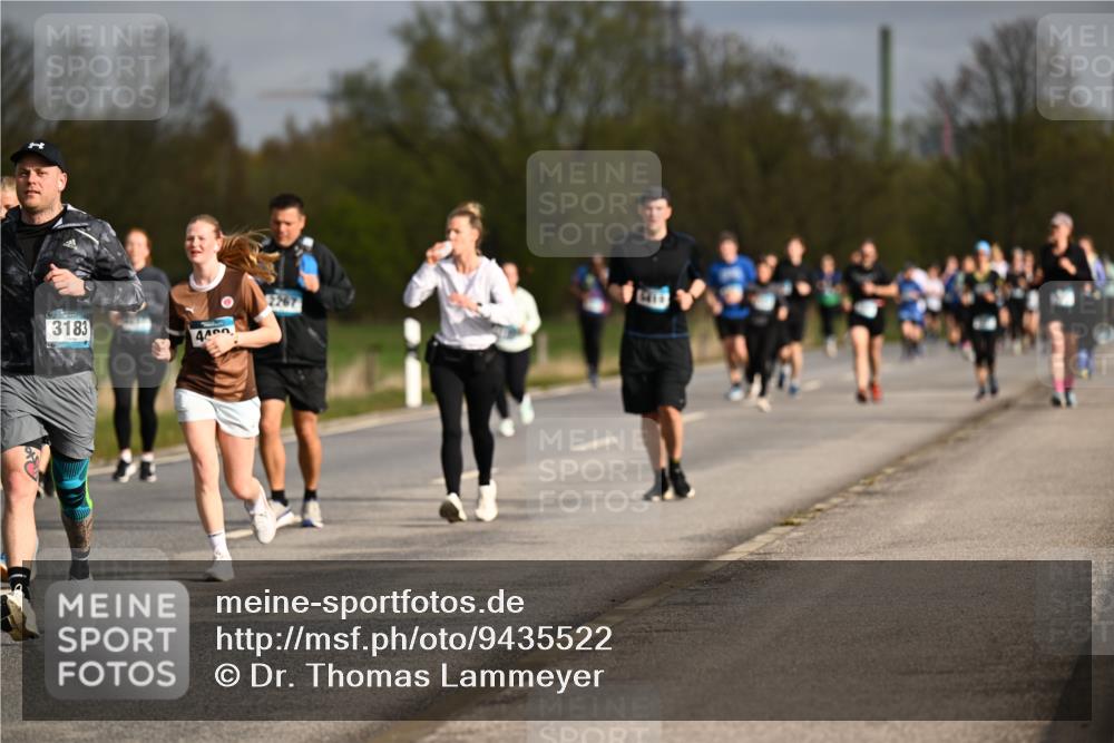 12.04.2026 - 45. Internationalen Wilhelmsburger Insellauf Dr. Thomas Lammeyer http://msf.ph/oto/9435522 12.04.2026 09:24:49 Laufen 3183, 44, 2267 meine-sportfotos.de
