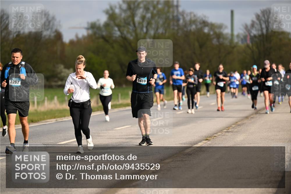 12.04.2026 - 45. Internationalen Wilhelmsburger Insellauf Dr. Thomas Lammeyer http://msf.ph/oto/9435529 12.04.2026 09:24:52 Laufen 2267, 5419 meine-sportfotos.de