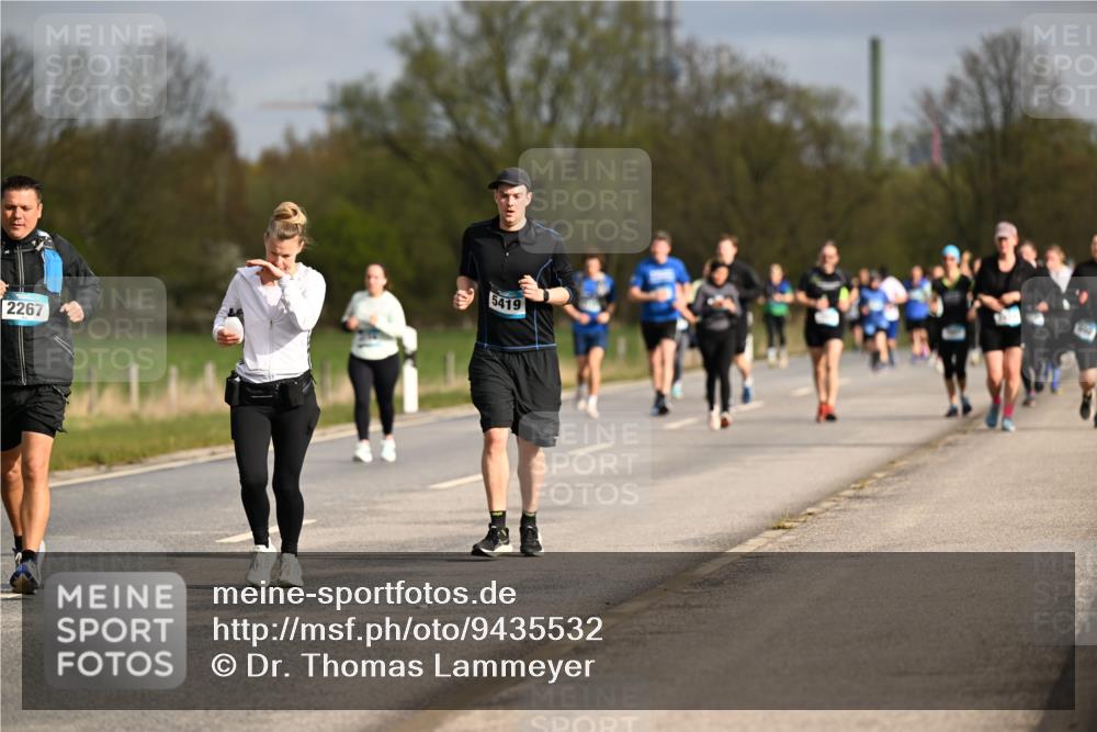 12.04.2026 - 45. Internationalen Wilhelmsburger Insellauf Dr. Thomas Lammeyer http://msf.ph/oto/9435532 12.04.2026 09:24:52 Laufen 2267, 5419 meine-sportfotos.de