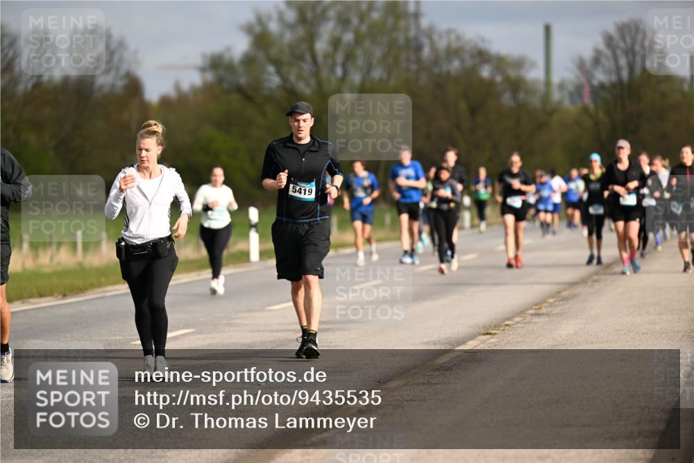 12.04.2026 - 45. Internationalen Wilhelmsburger Insellauf Dr. Thomas Lammeyer http://msf.ph/oto/9435535 12.04.2026 09:24:52 Laufen 5419 meine-sportfotos.de
