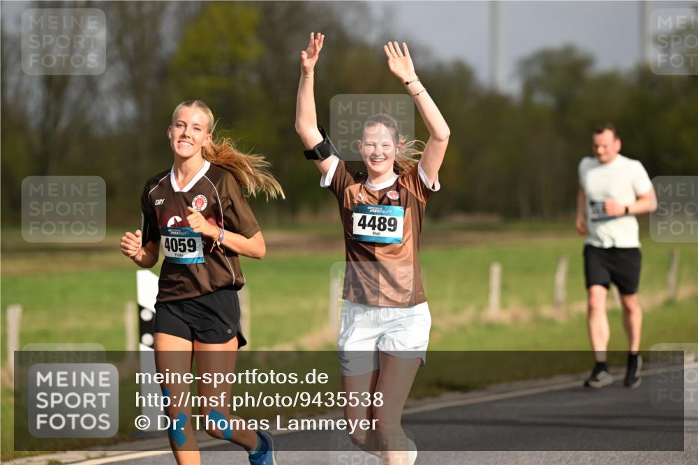 12.04.2026 - 45. Internationalen Wilhelmsburger Insellauf Dr. Thomas Lammeyer http://msf.ph/oto/9435538 12.04.2026 09:24:54 Laufen 4059, 4489 meine-sportfotos.de
