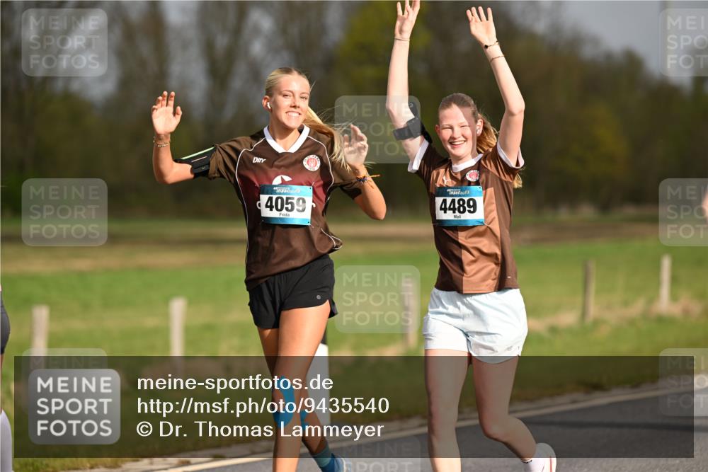 12.04.2026 - 45. Internationalen Wilhelmsburger Insellauf Dr. Thomas Lammeyer http://msf.ph/oto/9435540 12.04.2026 09:24:55 Laufen 4059, 4489 meine-sportfotos.de