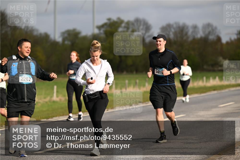 12.04.2026 - 45. Internationalen Wilhelmsburger Insellauf Dr. Thomas Lammeyer http://msf.ph/oto/9435552 12.04.2026 09:24:57 Laufen 2267, 5419 meine-sportfotos.de