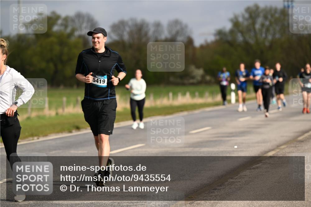 12.04.2026 - 45. Internationalen Wilhelmsburger Insellauf Dr. Thomas Lammeyer http://msf.ph/oto/9435554 12.04.2026 09:24:57 Laufen 5419 meine-sportfotos.de