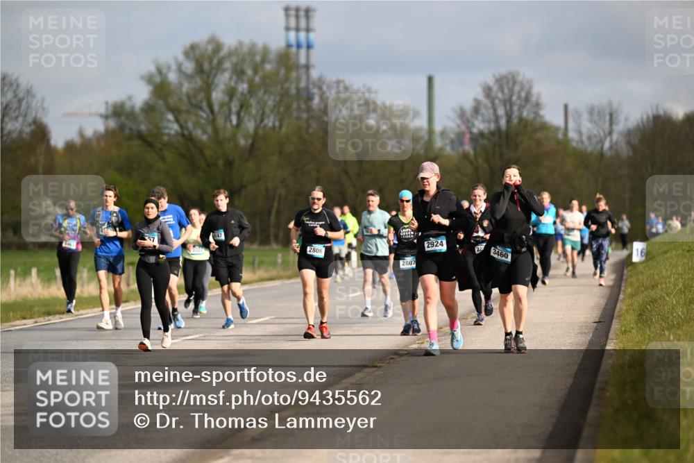 12.04.2026 - 45. Internationalen Wilhelmsburger Insellauf Dr. Thomas Lammeyer http://msf.ph/oto/9435562 12.04.2026 09:25:00 Laufen 4147, 7, 3443, 2806, 2807, 2924, 3460 meine-sportfotos.de