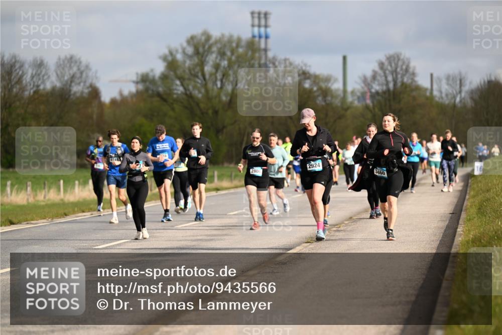 12.04.2026 - 45. Internationalen Wilhelmsburger Insellauf Dr. Thomas Lammeyer http://msf.ph/oto/9435566 12.04.2026 09:25:00 Laufen 4148, 2806, 2924, 3460 meine-sportfotos.de