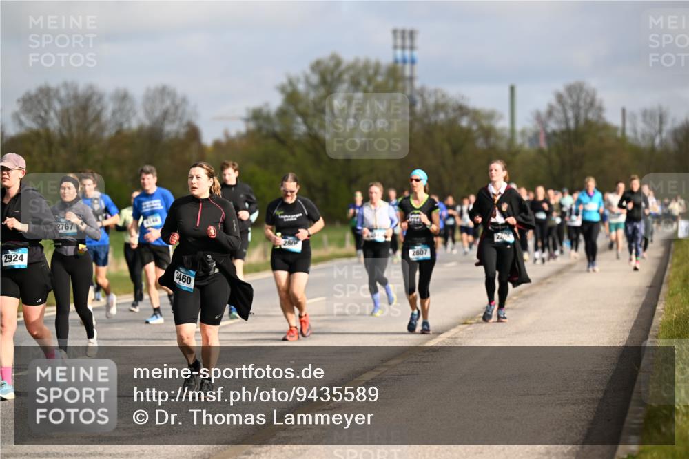 12.04.2026 - 45. Internationalen Wilhelmsburger Insellauf Dr. Thomas Lammeyer http://msf.ph/oto/9435589 12.04.2026 09:25:05 Laufen 2924, 2767, 3460, 2806, 2807, 2000 meine-sportfotos.de