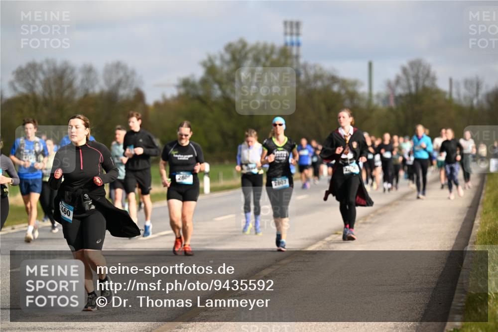 12.04.2026 - 45. Internationalen Wilhelmsburger Insellauf Dr. Thomas Lammeyer http://msf.ph/oto/9435592 12.04.2026 09:25:06 Laufen 460, 280, 2807 meine-sportfotos.de