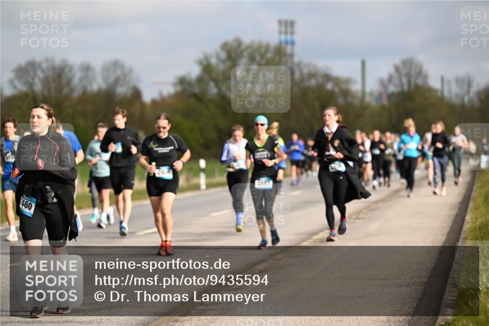 12.04.2026 - 45. Internationalen Wilhelmsburger Insellauf Dr. Thomas Lammeyer http://msf.ph/oto/9435594 12.04.2026 09:25:06 Laufen 460 meine-sportfotos.de
