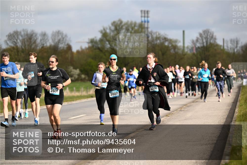 12.04.2026 - 45. Internationalen Wilhelmsburger Insellauf Dr. Thomas Lammeyer http://msf.ph/oto/9435604 12.04.2026 09:25:08 Laufen 4, 571, 147, 644, 2806, 2807, 2800 meine-sportfotos.de
