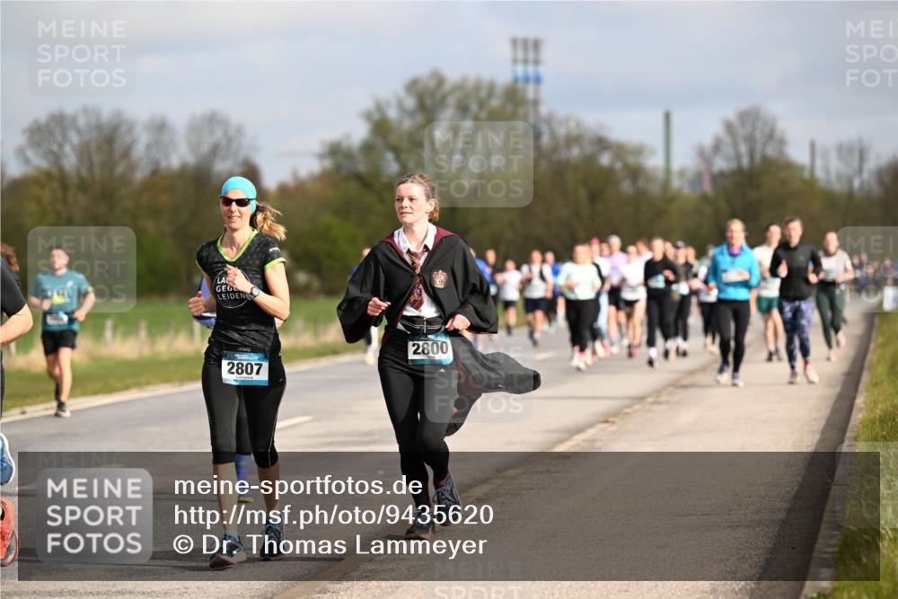 12.04.2026 - 45. Internationalen Wilhelmsburger Insellauf Dr. Thomas Lammeyer http://msf.ph/oto/9435620 12.04.2026 09:25:10 Laufen 2807, 2800 meine-sportfotos.de
