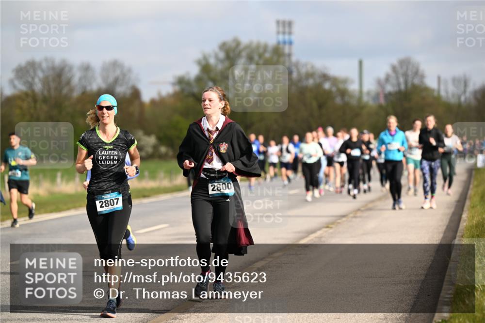 12.04.2026 - 45. Internationalen Wilhelmsburger Insellauf Dr. Thomas Lammeyer http://msf.ph/oto/9435623 12.04.2026 09:25:10 Laufen 2807, 2800 meine-sportfotos.de