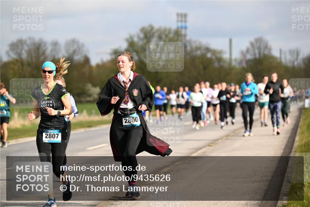 12.04.2026 - 45. Internationalen Wilhelmsburger Insellauf Dr. Thomas Lammeyer http://msf.ph/oto/9435626 12.04.2026 09:25:11 Laufen 2807, 2800 meine-sportfotos.de