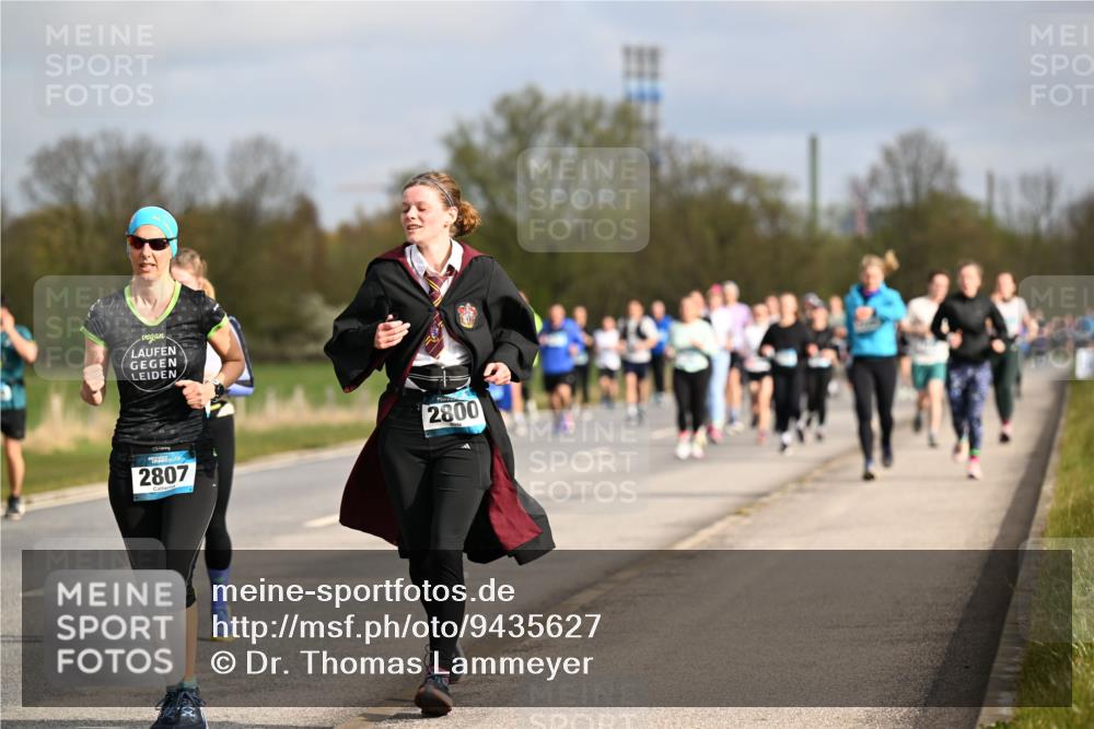 12.04.2026 - 45. Internationalen Wilhelmsburger Insellauf Dr. Thomas Lammeyer http://msf.ph/oto/9435627 12.04.2026 09:25:11 Laufen 2807, 2800 meine-sportfotos.de