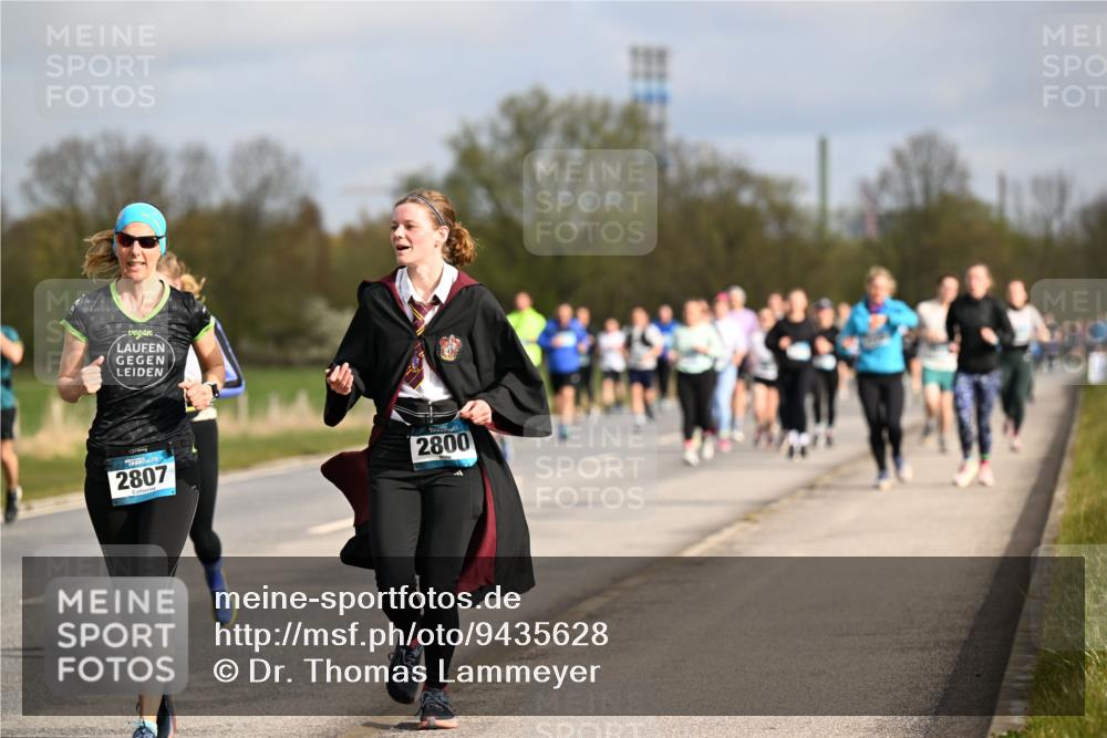 12.04.2026 - 45. Internationalen Wilhelmsburger Insellauf Dr. Thomas Lammeyer http://msf.ph/oto/9435628 12.04.2026 09:25:11 Laufen 2807, 2800 meine-sportfotos.de