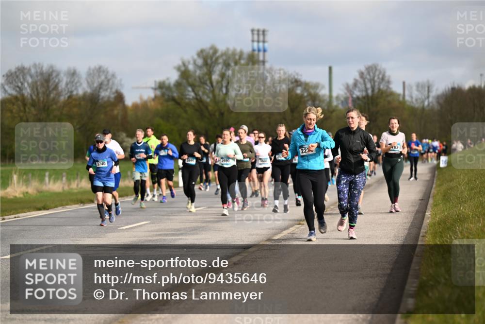 12.04.2026 - 45. Internationalen Wilhelmsburger Insellauf Dr. Thomas Lammeyer http://msf.ph/oto/9435646 12.04.2026 09:25:15 Laufen 2590, 3740, 222, 03 meine-sportfotos.de