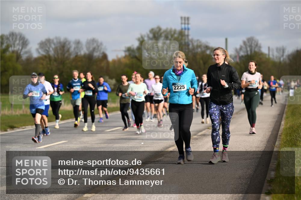 12.04.2026 - 45. Internationalen Wilhelmsburger Insellauf Dr. Thomas Lammeyer http://msf.ph/oto/9435661 12.04.2026 09:25:18 Laufen 3740, 2225 meine-sportfotos.de
