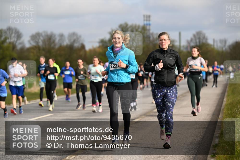 12.04.2026 - 45. Internationalen Wilhelmsburger Insellauf Dr. Thomas Lammeyer http://msf.ph/oto/9435670 12.04.2026 09:25:20 Laufen 2225 meine-sportfotos.de
