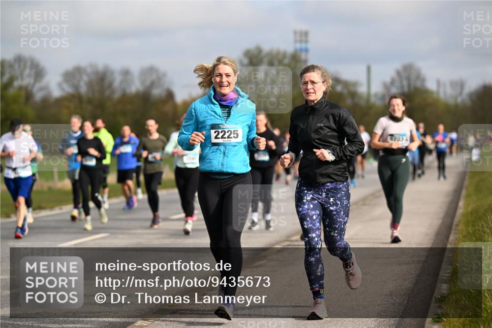 12.04.2026 - 45. Internationalen Wilhelmsburger Insellauf Dr. Thomas Lammeyer http://msf.ph/oto/9435673 12.04.2026 09:25:20 Laufen 2225 meine-sportfotos.de