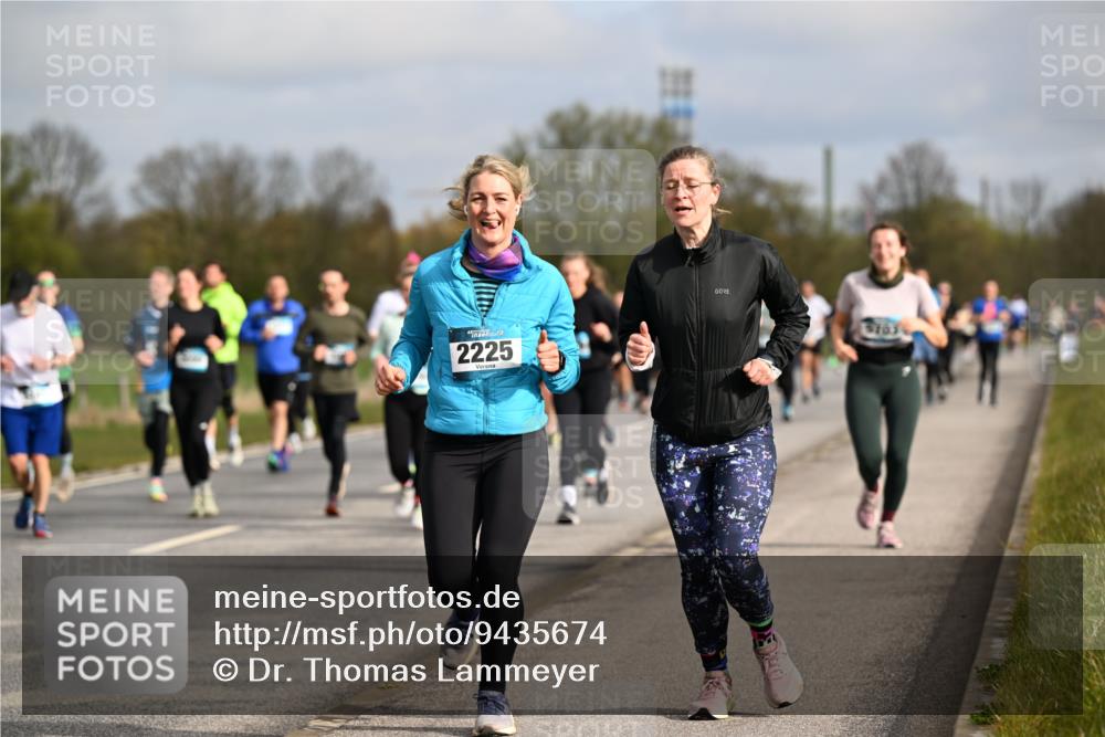 12.04.2026 - 45. Internationalen Wilhelmsburger Insellauf Dr. Thomas Lammeyer http://msf.ph/oto/9435674 12.04.2026 09:25:20 Laufen 2225, 5703 meine-sportfotos.de