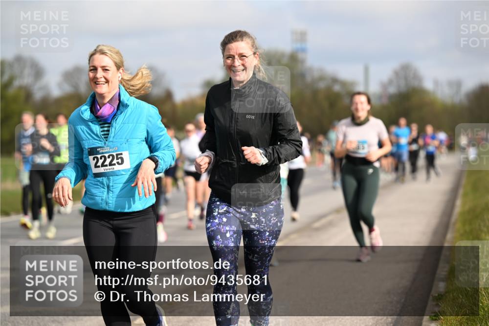 12.04.2026 - 45. Internationalen Wilhelmsburger Insellauf Dr. Thomas Lammeyer http://msf.ph/oto/9435681 12.04.2026 09:25:21 Laufen 2225 meine-sportfotos.de