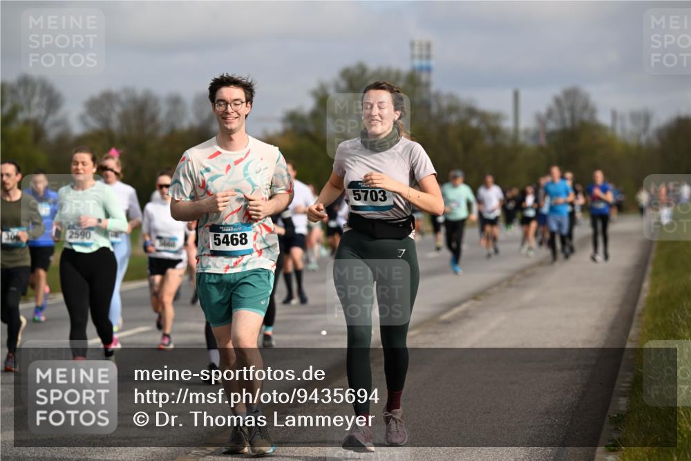 12.04.2026 - 45. Internationalen Wilhelmsburger Insellauf Dr. Thomas Lammeyer http://msf.ph/oto/9435694 12.04.2026 09:25:23 Laufen 2590, 5468, 5703 meine-sportfotos.de