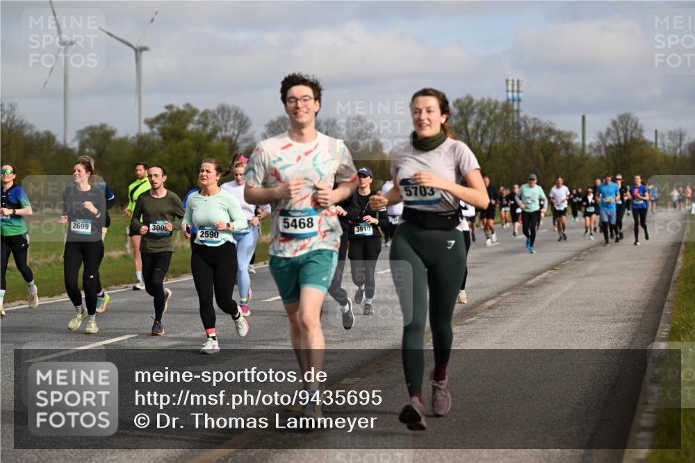 12.04.2026 - 45. Internationalen Wilhelmsburger Insellauf Dr. Thomas Lammeyer http://msf.ph/oto/9435695 12.04.2026 09:25:24 Laufen 2699, 5468, 3005, 3910, 2590, 5703 meine-sportfotos.de