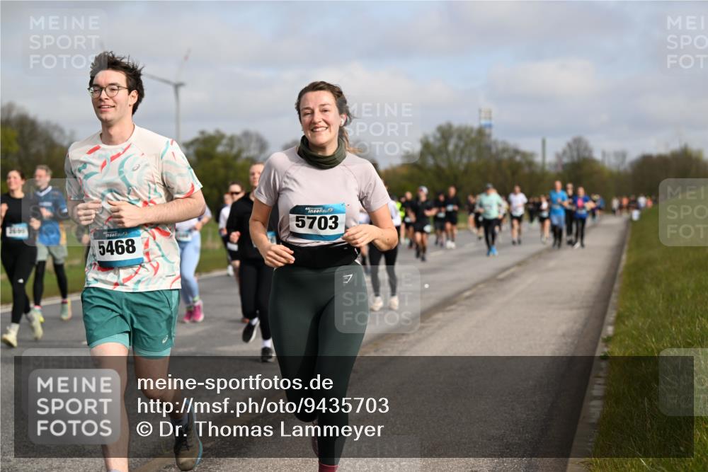 12.04.2026 - 45. Internationalen Wilhelmsburger Insellauf Dr. Thomas Lammeyer http://msf.ph/oto/9435703 12.04.2026 09:25:25 Laufen 5468, 5703 meine-sportfotos.de