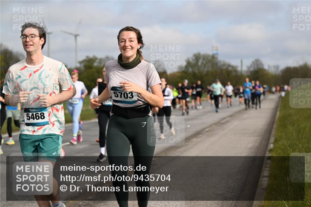 12.04.2026 - 45. Internationalen Wilhelmsburger Insellauf Dr. Thomas Lammeyer http://msf.ph/oto/9435704 12.04.2026 09:25:25 Laufen 5468, 5703 meine-sportfotos.de