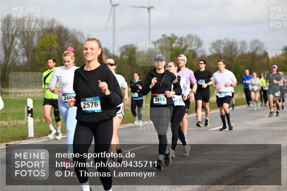 12.04.2026 - 45. Internationalen Wilhelmsburger Insellauf Dr. Thomas Lammeyer http://msf.ph/oto/9435711 12.04.2026 09:25:27 Laufen 2669, 2576, 3910, 13 meine-sportfotos.de