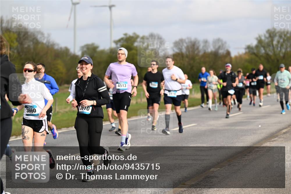 12.04.2026 - 45. Internationalen Wilhelmsburger Insellauf Dr. Thomas Lammeyer http://msf.ph/oto/9435715 12.04.2026 09:25:27 Laufen 3910, 3660, 4513, 2419 meine-sportfotos.de