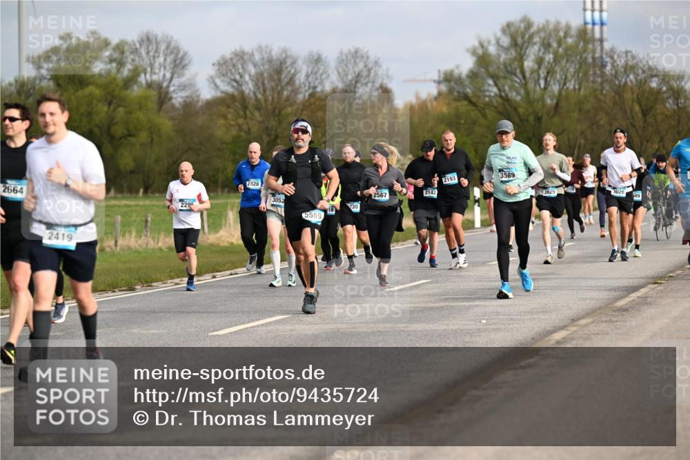 12.04.2026 - 45. Internationalen Wilhelmsburger Insellauf Dr. Thomas Lammeyer http://msf.ph/oto/9435724 12.04.2026 09:25:29 Laufen 2664, 2419, 229, 2828, 2193, 3589, 3052, 2567, 2142, 3029, 3028, 30, 5559 meine-sportfotos.de
