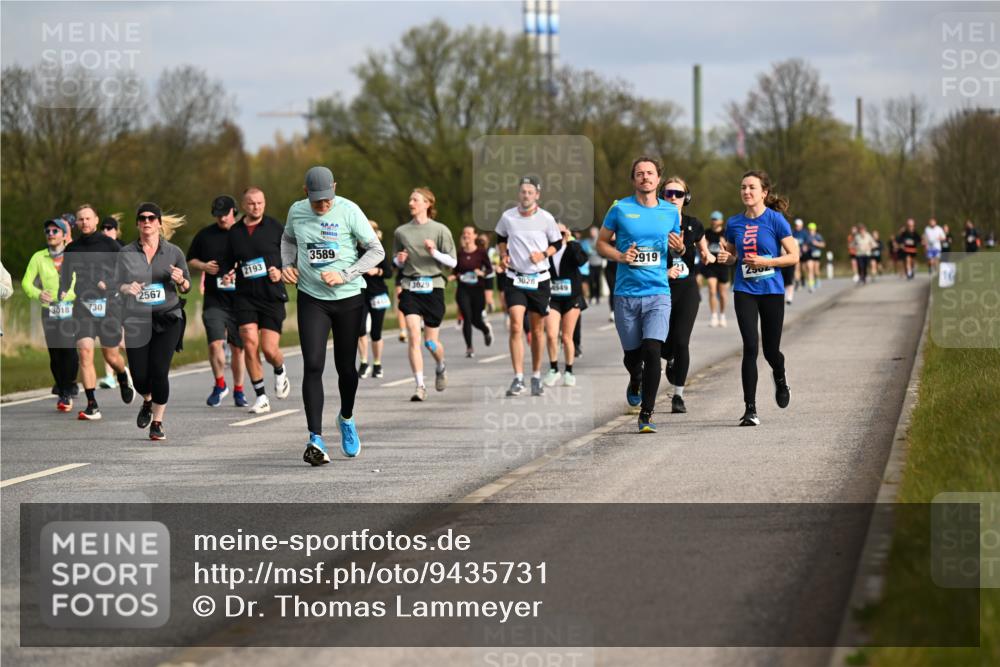 12.04.2026 - 45. Internationalen Wilhelmsburger Insellauf Dr. Thomas Lammeyer http://msf.ph/oto/9435731 12.04.2026 09:25:30 Laufen 3018, 730, 2567, 2193, 3589, 3029, 3028, 2413, 2919, 2502 meine-sportfotos.de