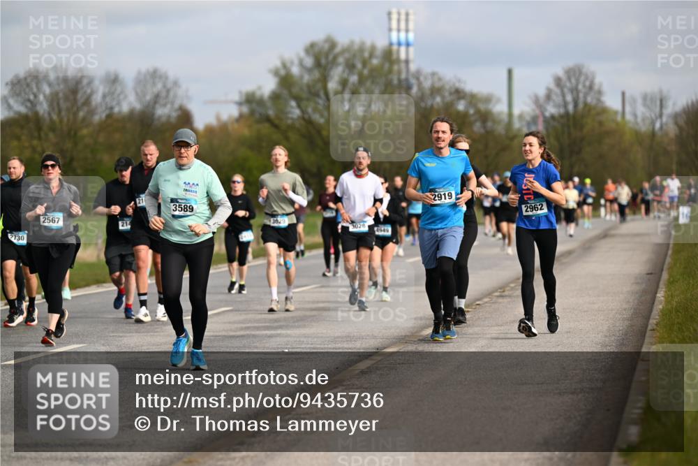 12.04.2026 - 45. Internationalen Wilhelmsburger Insellauf Dr. Thomas Lammeyer http://msf.ph/oto/9435736 12.04.2026 09:25:32 Laufen 2730, 2567, 214, 21, 3589, 3029, 3028, 4949, 2919, 2962 meine-sportfotos.de