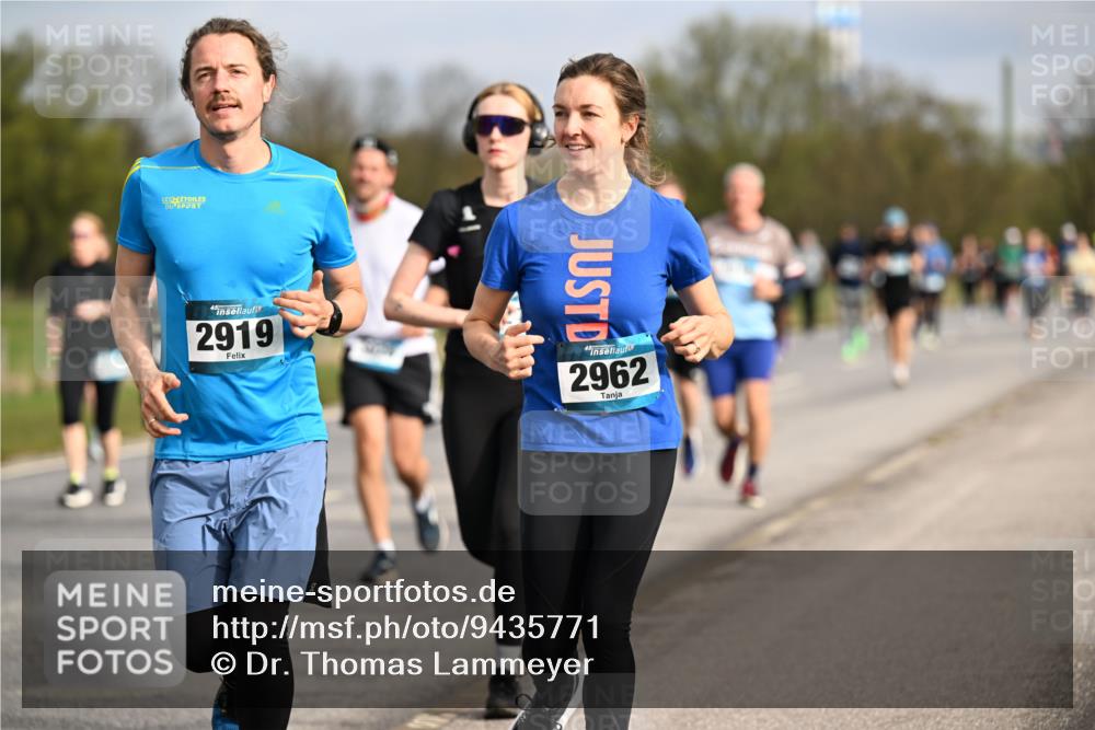 12.04.2026 - 45. Internationalen Wilhelmsburger Insellauf Dr. Thomas Lammeyer http://msf.ph/oto/9435771 12.04.2026 09:25:37 Laufen 2919, 2962 meine-sportfotos.de