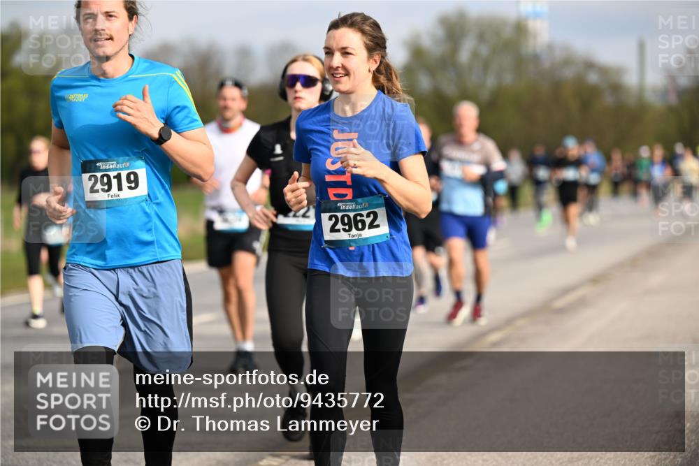 12.04.2026 - 45. Internationalen Wilhelmsburger Insellauf Dr. Thomas Lammeyer http://msf.ph/oto/9435772 12.04.2026 09:25:37 Laufen 2919, 2962 meine-sportfotos.de