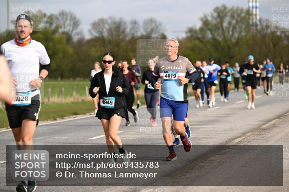 12.04.2026 - 45. Internationalen Wilhelmsburger Insellauf Dr. Thomas Lammeyer http://msf.ph/oto/9435783 12.04.2026 09:25:40 Laufen 161, 3028, 4949, 4019 meine-sportfotos.de